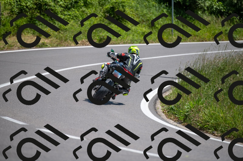 202505241417-M22_5899_m2_