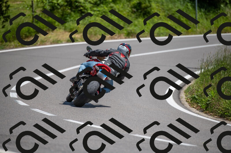 202505241417-M22_5903_m2_