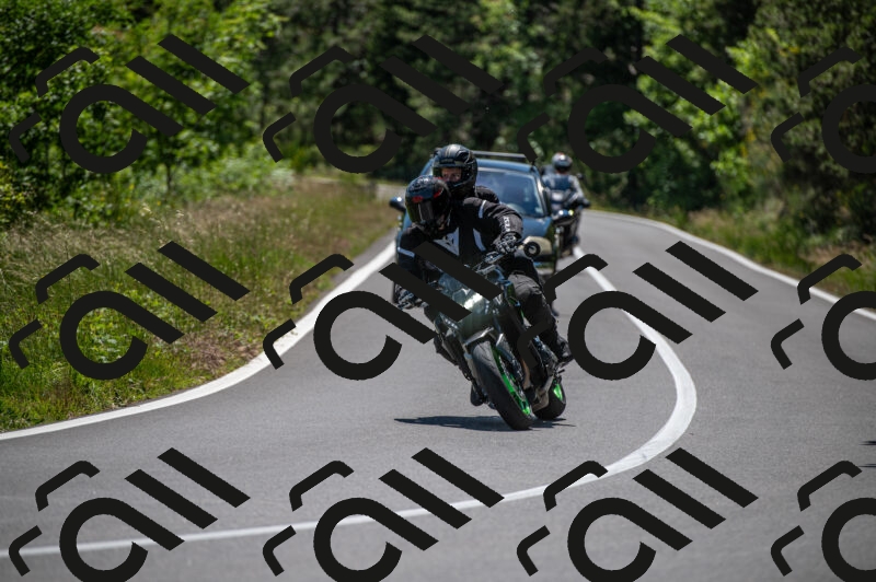 202505241418-M22_5904_m2_