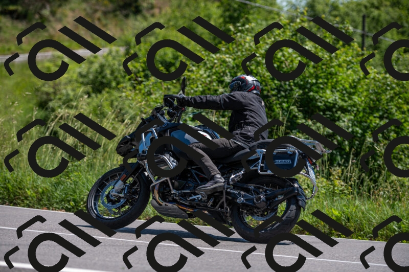 202505241420-M22_5916_m2_