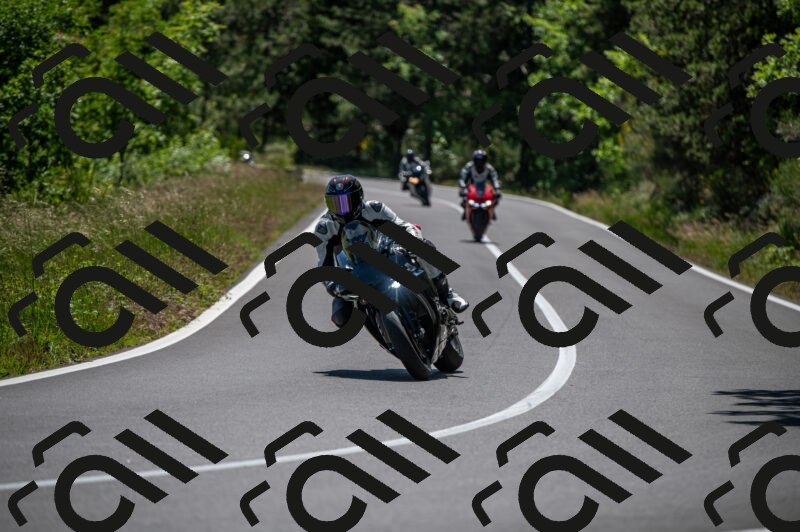 202505241420-M22_5919_m2_