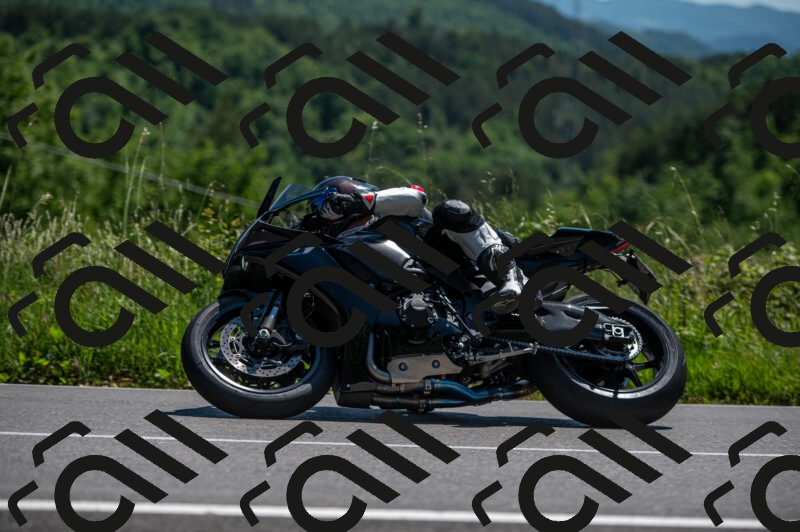 202505241420-M22_5921_m2_