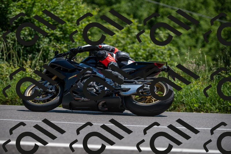 202505241420-M22_5931_m2_