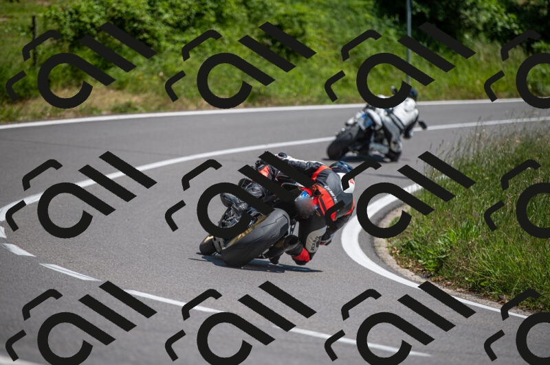 202505241420-M22_5932_m2_