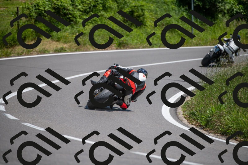 202505241420-M22_5933_m2_