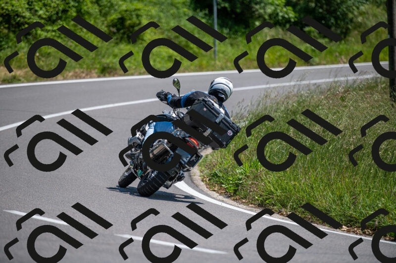 202505241421-M22_5953_m2_