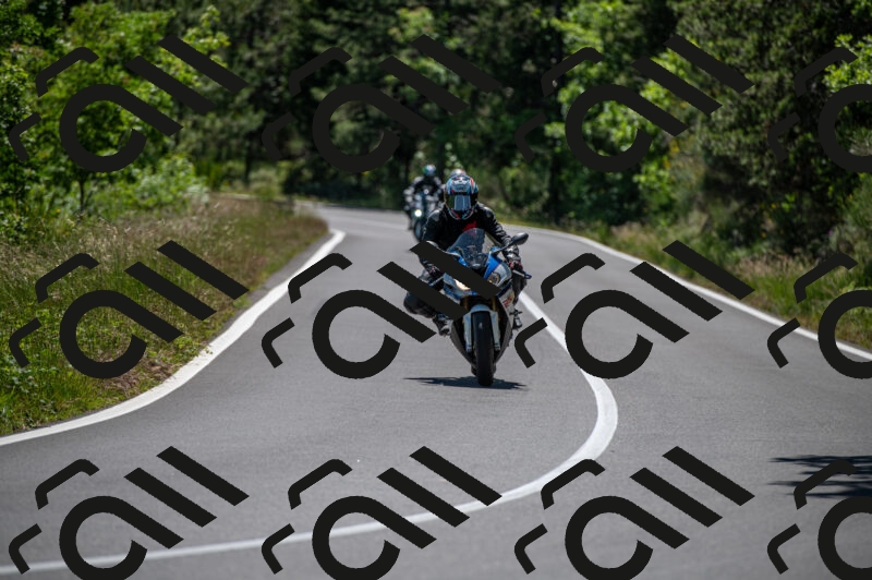 202505241423-M22_5954_m2_