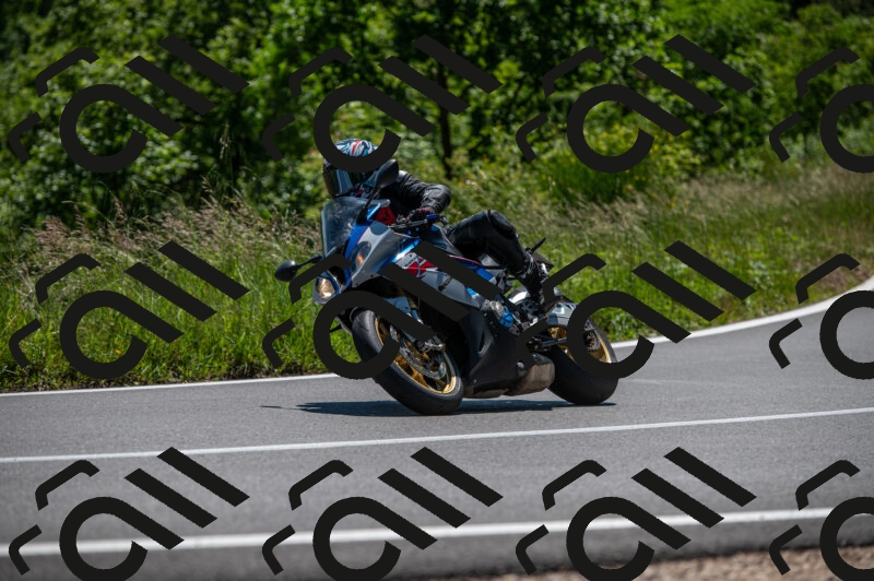 202505241423-M22_5956_m2_