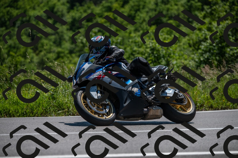 202505241423-M22_5957_m2_