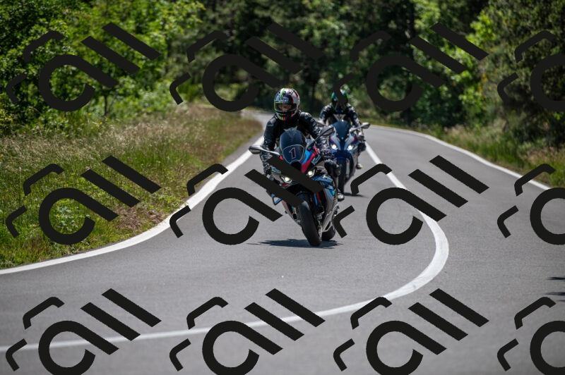 202505241423-M22_5958_m2_