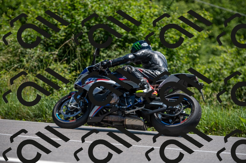 202505241423-M22_5964_m2_