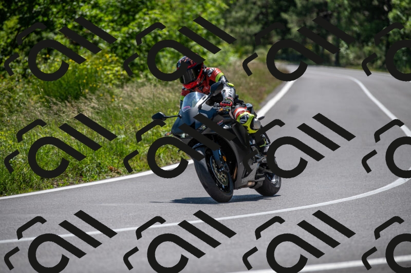 202505241427-M22_5984_m2_