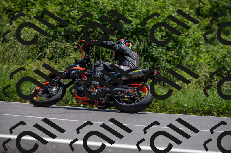 202505241428-M22_5993_m2_