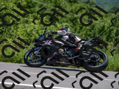 202505241429-M22_6001_m2_