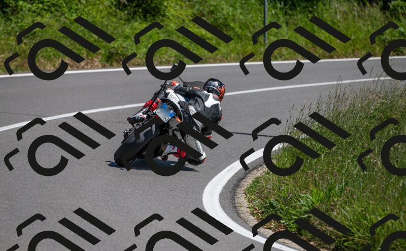 202505241429-M22_6003_m2_