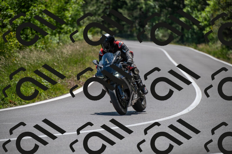 202505241430-M22_6010_m2_