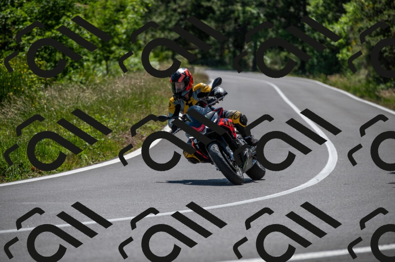 202505241432-M22_6017_m2_