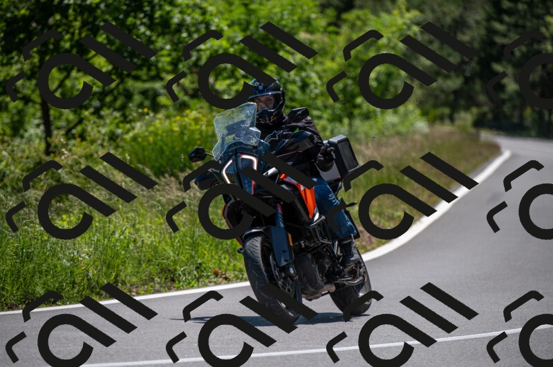 202505241435-M22_6049_m2_