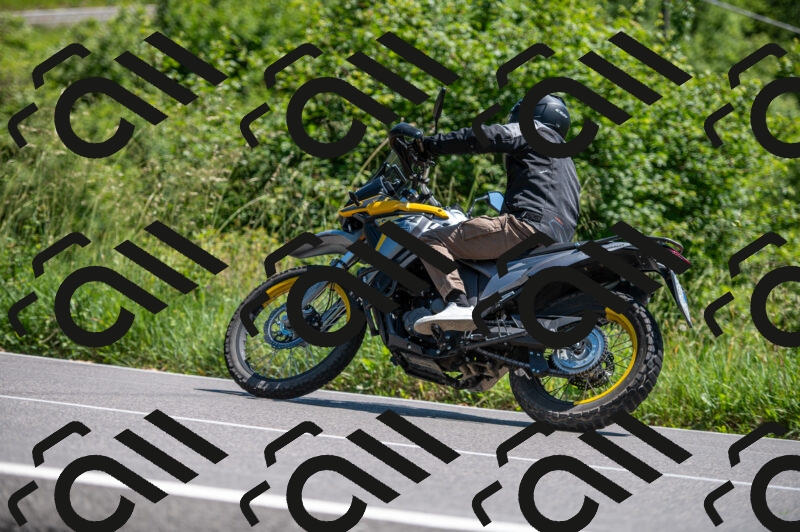 202505241435-M22_6052_m2_