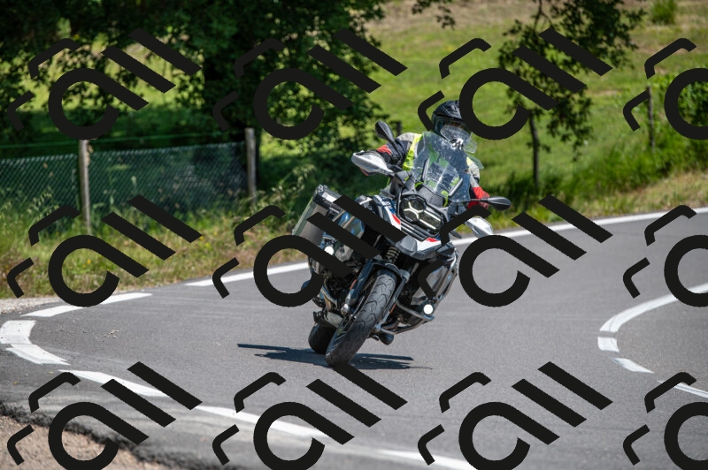 202505241435-M22_6053_m2_