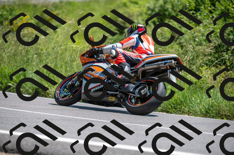 202505241435-M22_6054_m2_