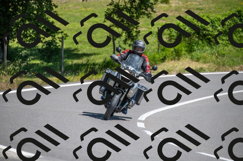 202505241436-M22_6056_m2_