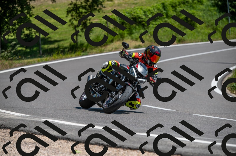 202505241437-M22_6069_m2_