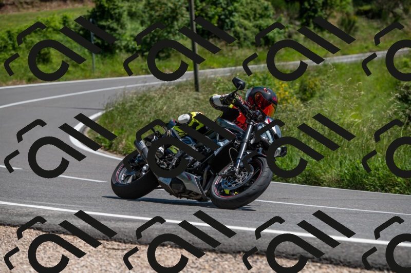 202505241437-M22_6070_m2_