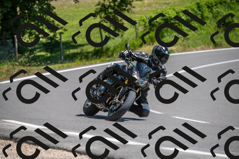 202505241437-M22_6077_m2_