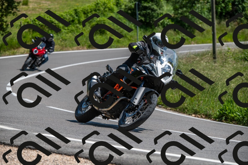 202505241437-M22_6087_m2_