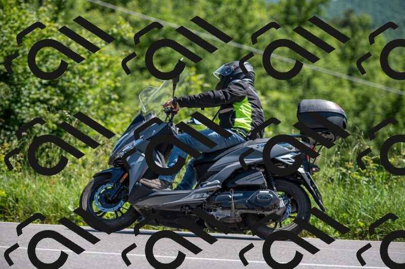 202505241440-M22_6099_m2_