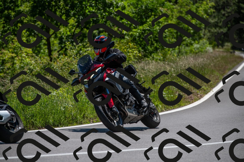 202505241440-M22_6102_m2_