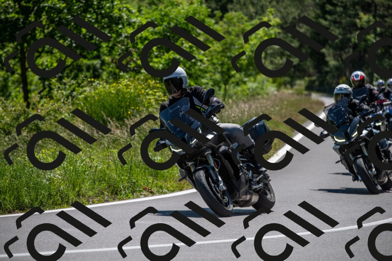 202505241440-M22_6104_m2_