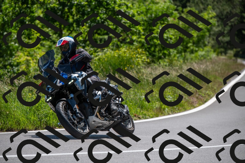 202505241440-M22_6107_m2_