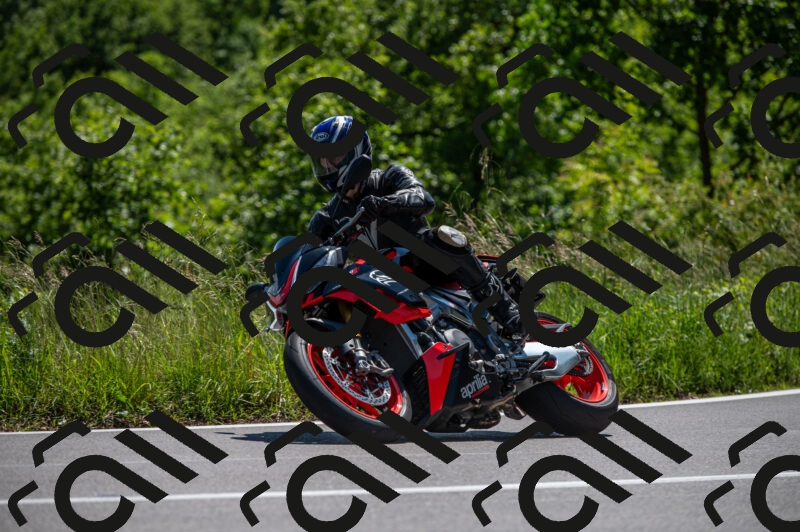 202505241440-M22_6111_m2_