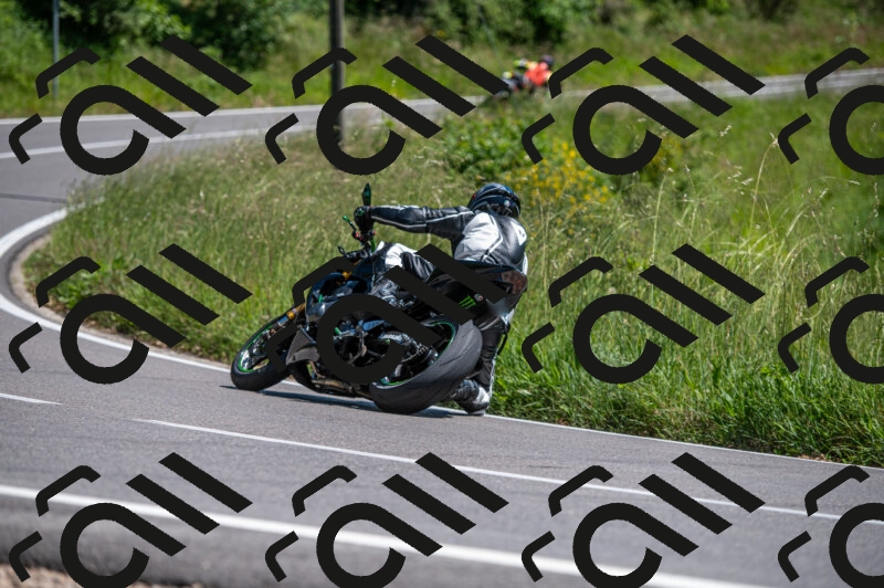 202505241443-M22_6135_m2_