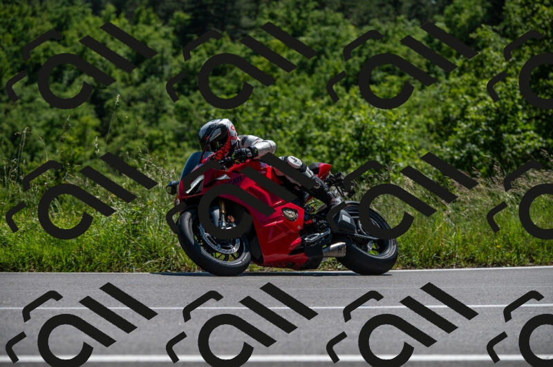 202505241445-M22_6139_m2_