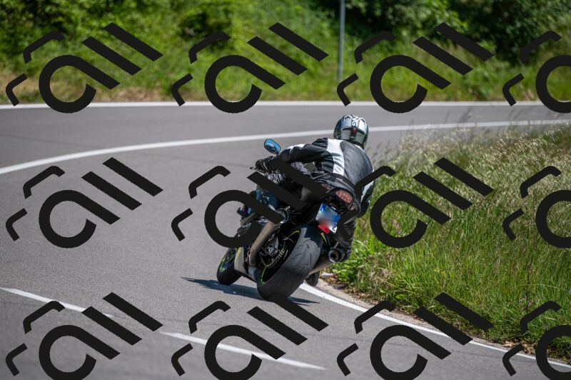 202505241446-M22_6172_m2_