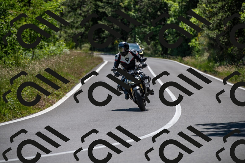 202505241448-M22_6173_m2_