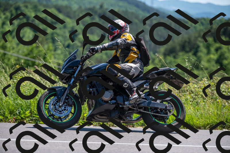 202505241449-M22_6181_m2_