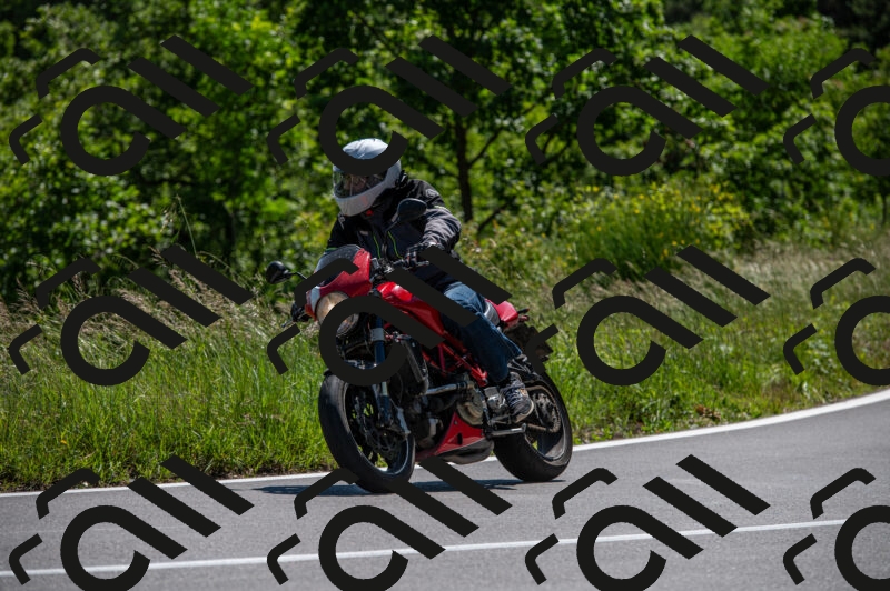 202505241450-M22_6190_m2_