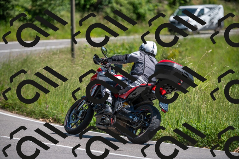 202505241450-M22_6194_m2_