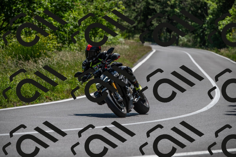 202505241454-M22_6219_m2_