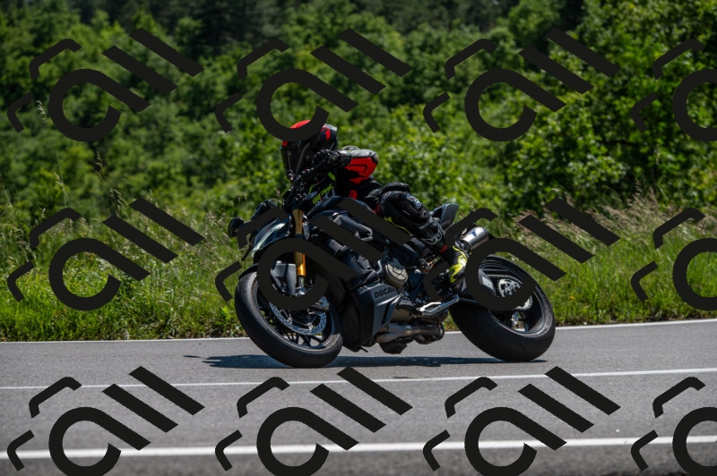 202505241454-M22_6220_m2_