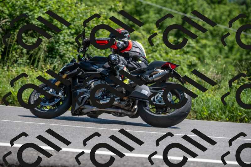 202505241454-M22_6221_m2_