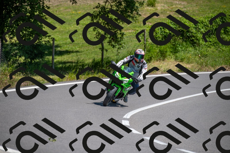 202505241459-M22_6235_m2_