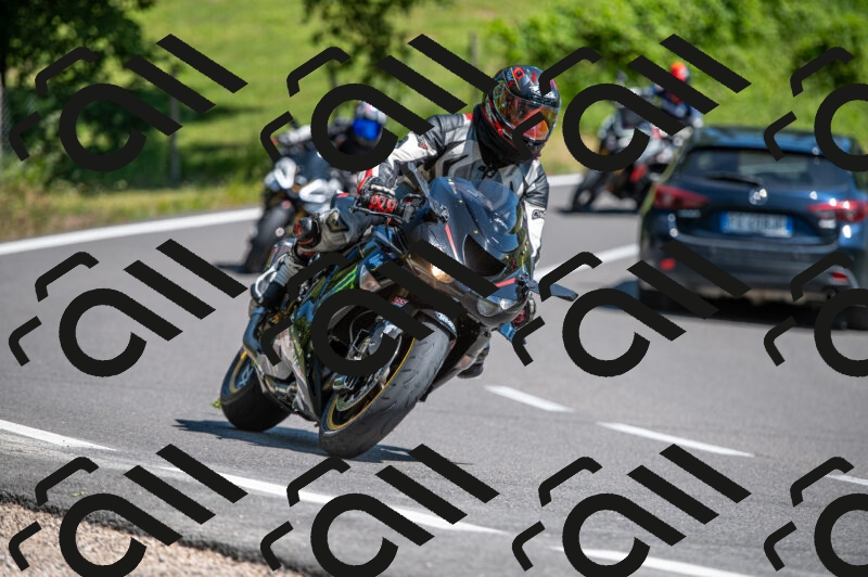 202505241500-M22_6239_m2_