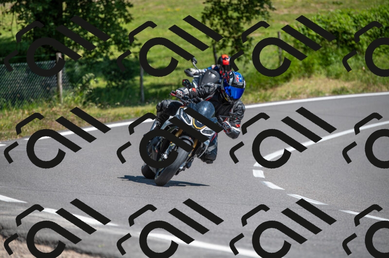 202505241500-M22_6240_m2_