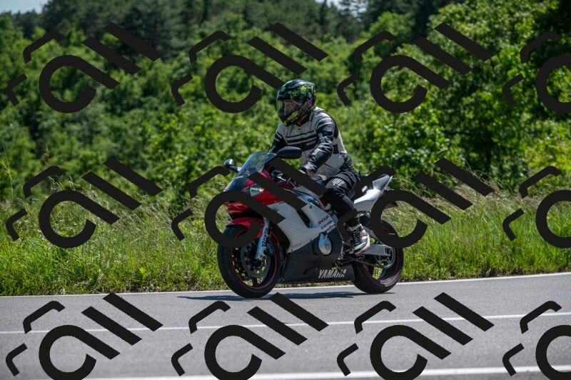 202505241500-M22_6246_m2_