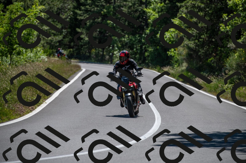 202505241500-M22_6247_m2_